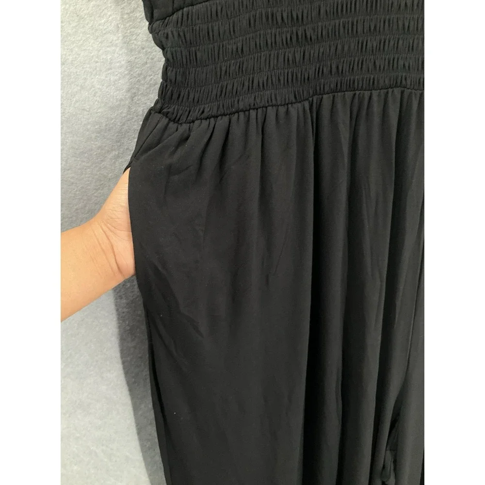 Old Navy Jumpsuit Women Sz XXL Black Smocked Waist V-Neck Wide‎ Leg Casual